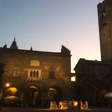 アパート Mammamia ベルガモ