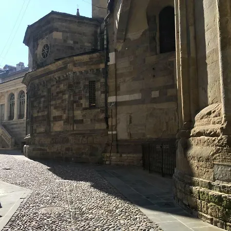 アパート Mammamia *